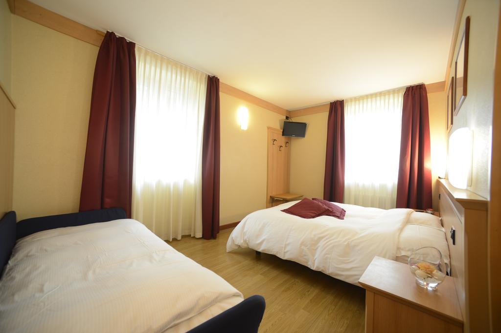 Hotel Vittoria Folgaria Δωμάτιο φωτογραφία